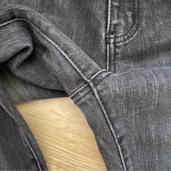 Y2K Grunge ALMOST Famous Distressed Bermuda Jean Shorts Size 11 Y2K Emo Low Rise - Picture 12 of 15